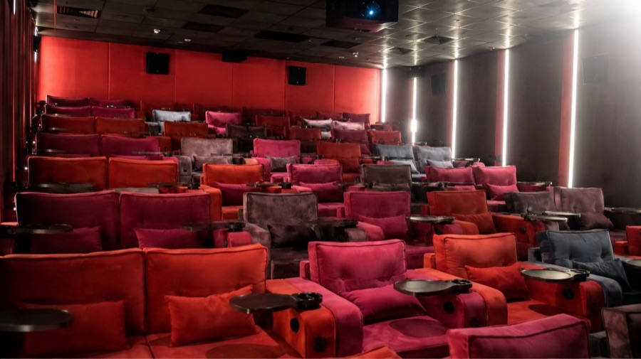 Sofa
Lounges